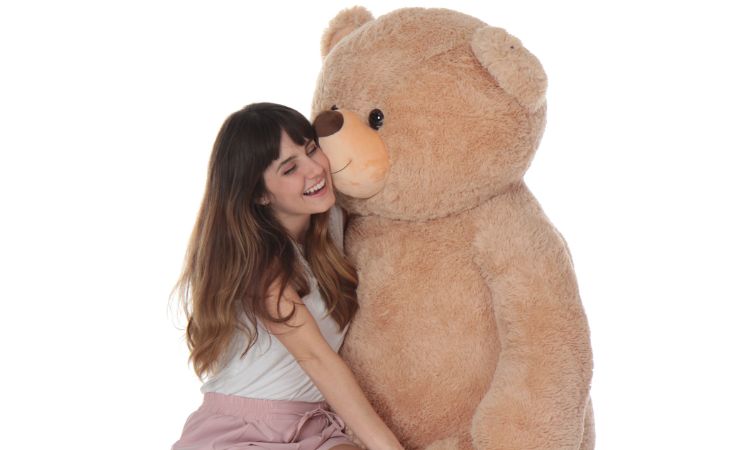 Show Affection with Teddy Bear Gifts for Your Boyfriend