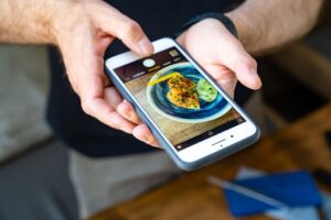 How Food Delivery Apps Can Maximize Revenue and Boost Customer Retention