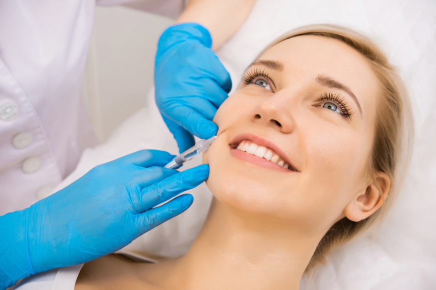 How to Reduce Swelling After Dermal Fillers in Dubai