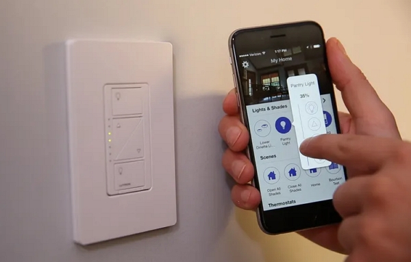 Smart Light Switch