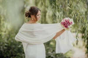 White-Shawl-for-Wedding