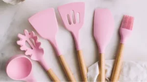 kitchen utensils nylon vs silicone