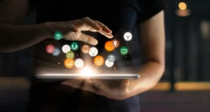 Overview of upcoming digital marketing trends in Pakistan for 2025, including AI, automation, voice search, social media marketing, and e-commerce integration.