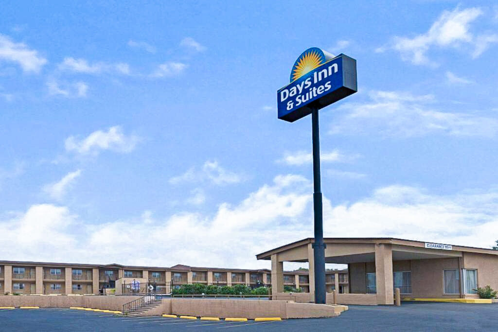 Santa Rosa NM Hotels