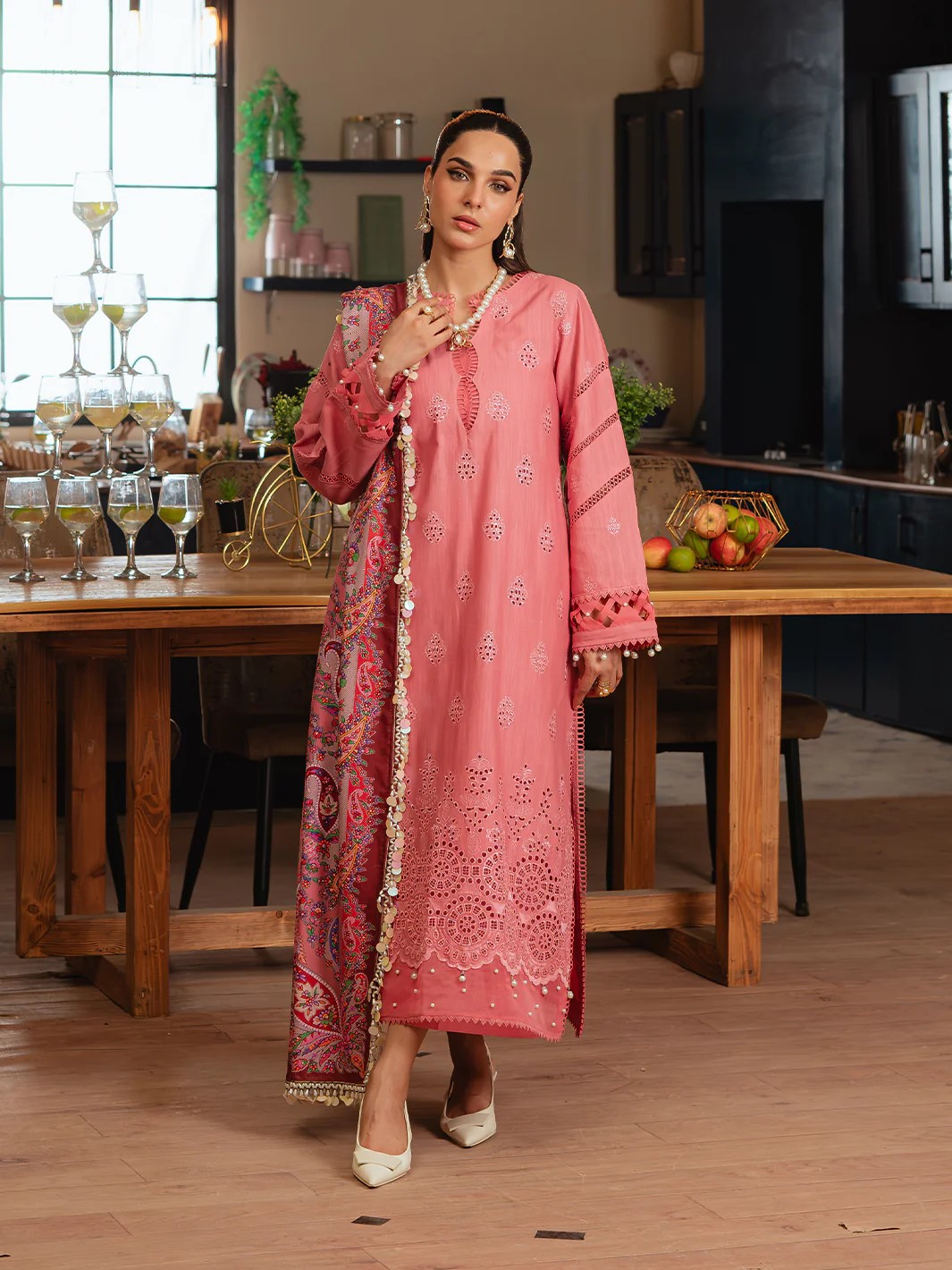 Mahnur Collection