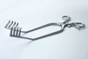 Weitlaner-retractor-4-1024x683