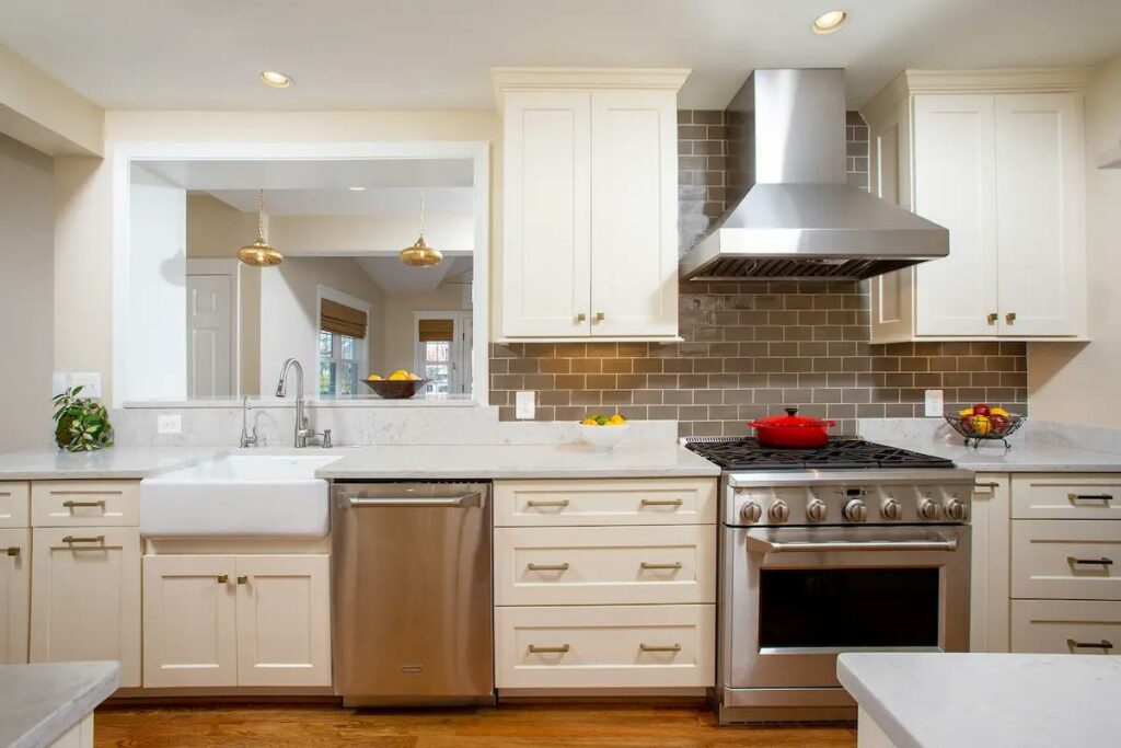 What Factors Influence the Cost of a Kitchen Remodel