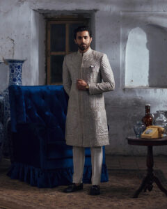 Why is the Pakistani Sherwani the ideal choice for a groom