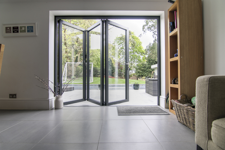 internal-oak-worcester-bi-fold-with-clear-glass