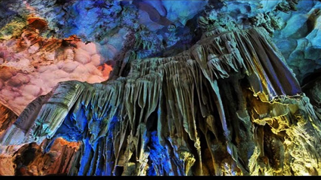 dau go cave halong bay