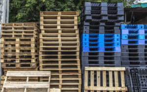 Wood & Plastic Pallets 1