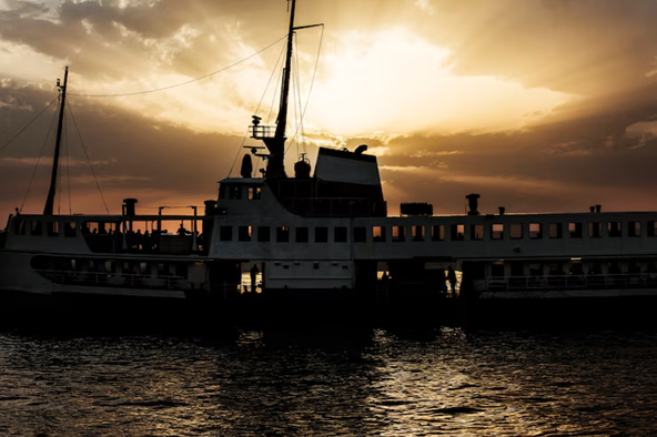 dhow cruise Dubai Marina