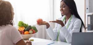 أخصائي تغذية في الإمارات