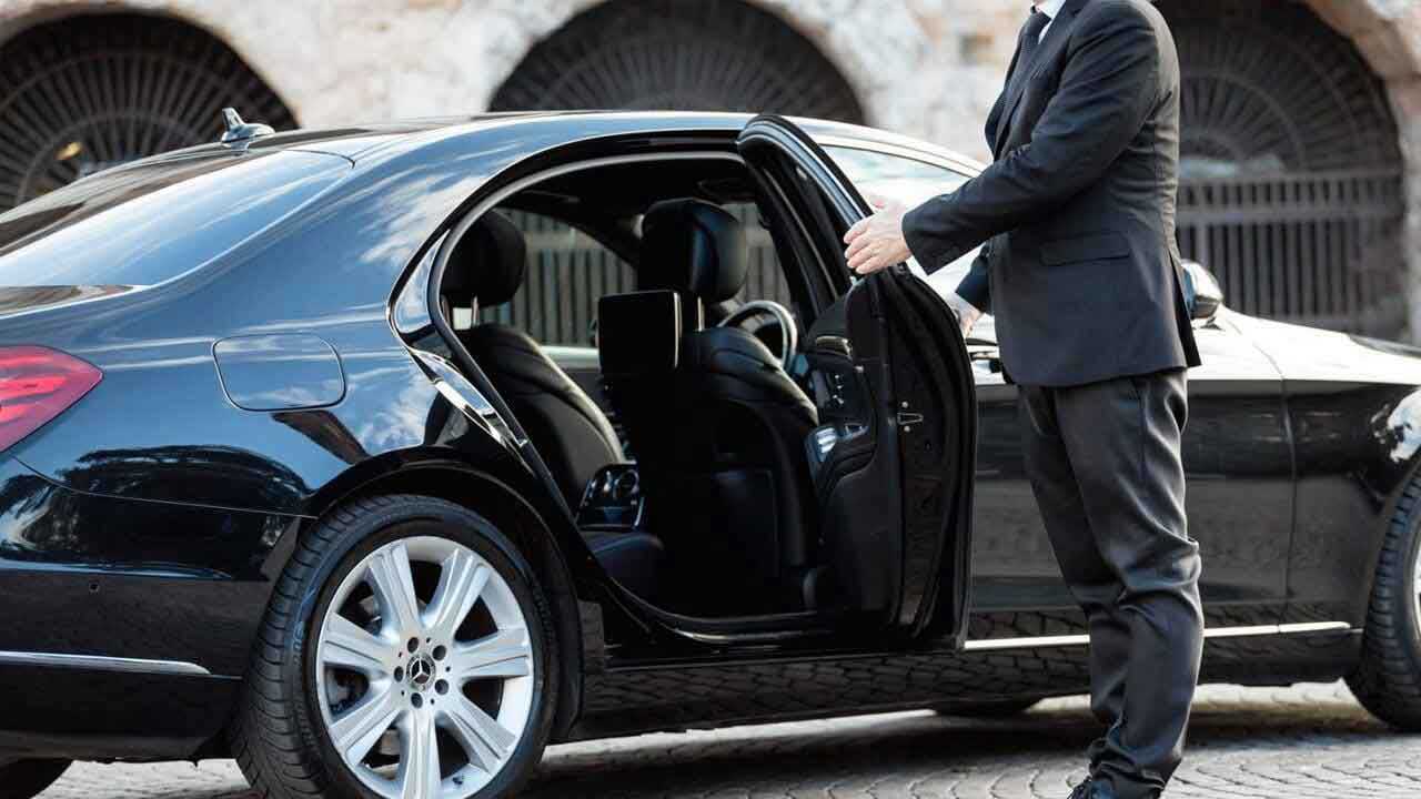 Black Car Service in Rogers Park AK