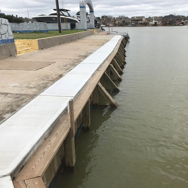 Choosing the Right Contractor for Bulkhead Repair in Lake Conroe