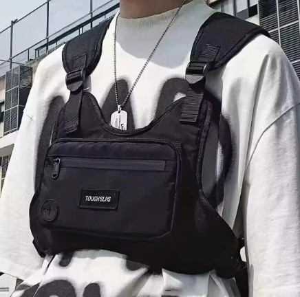 Dormin Chest Bag