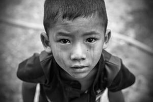 distress child picture