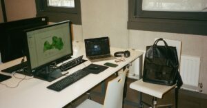 london hot desk