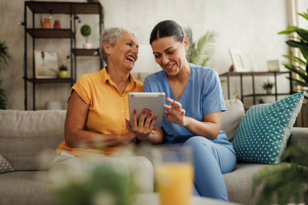 How to Convince a Loved One to Try a Doctor Home Visit